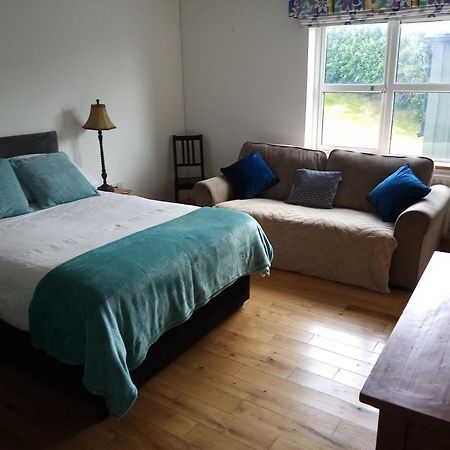 Farnaught House Apartment เวสต์พอร์ต ภายนอก รูปภาพ